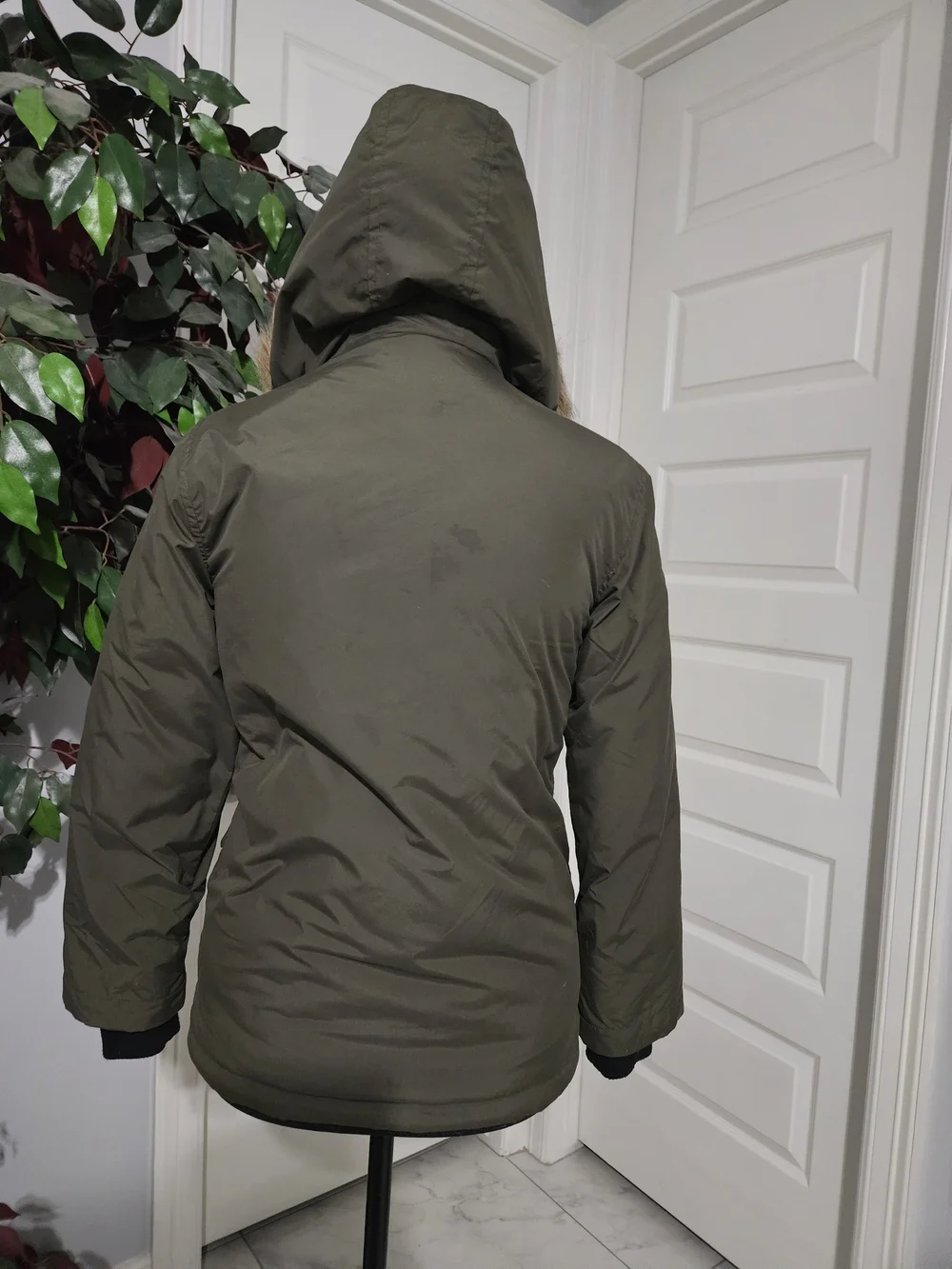 Old Navy Olive Green Hooded Puffer Jacket with Faux Fur Trim